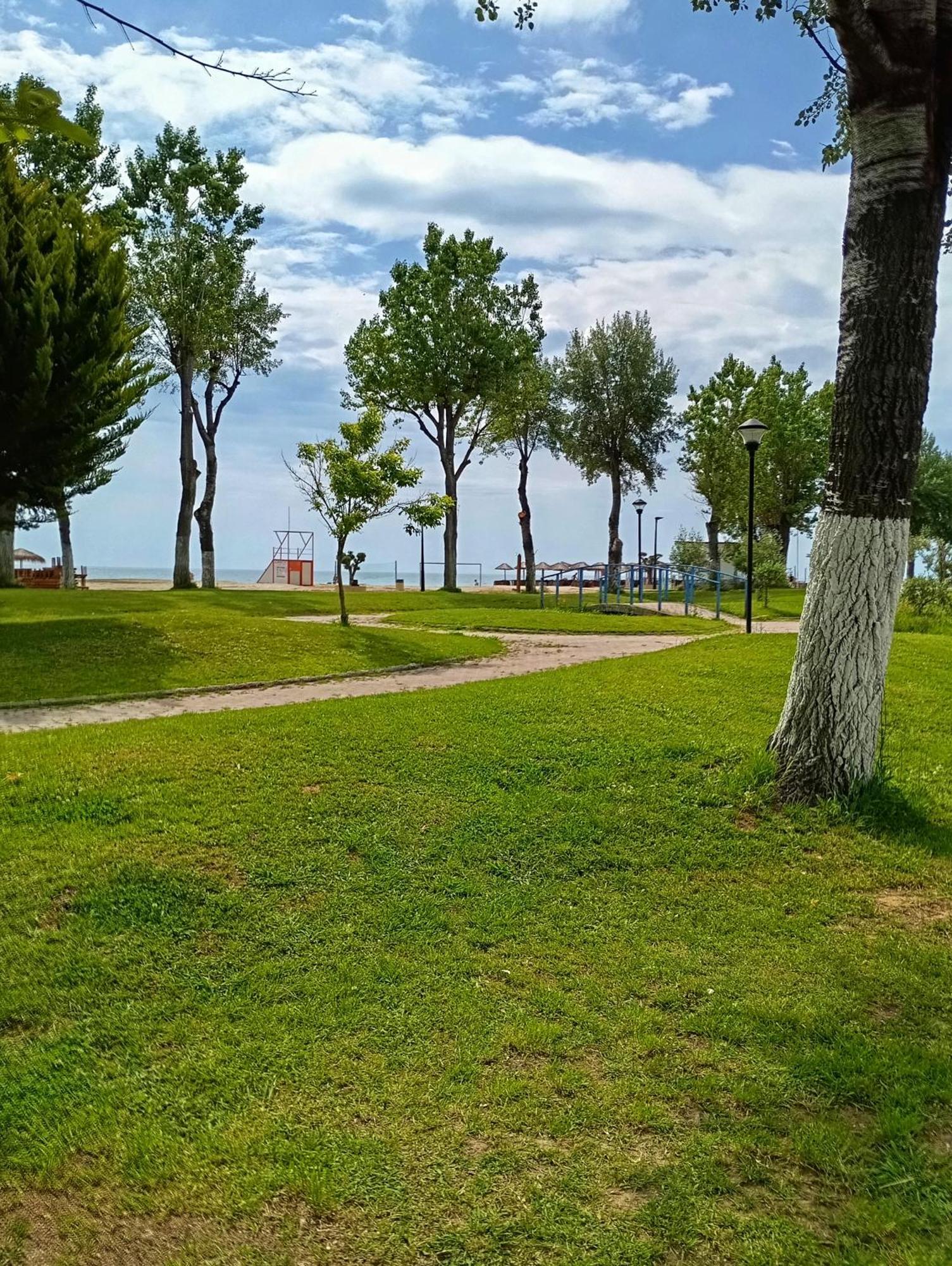 Apartments Haris Olympic Beach Exterior photo